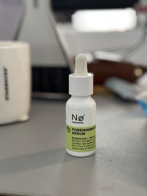 Nø Cosmetics Pore Minimizing Serum: kaum benutzt, fast voll