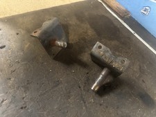 kubota l3830 tractor parts hydraulic bottom arm brackkets pair