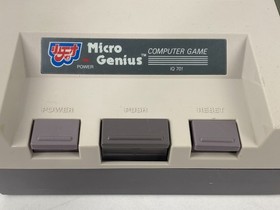 Micro Genius IQ-701 PAL Famiclone Famicom Video Game Console كمبيوتر العائله