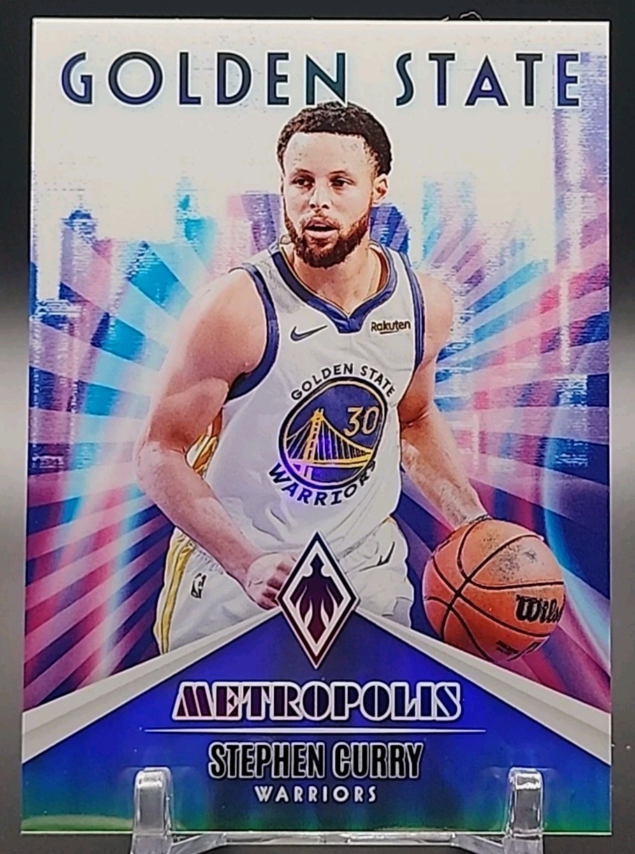 2023-24 Phoenix Stephen Curry Metropolis Case Hit SSP #10 HOF Warriors 