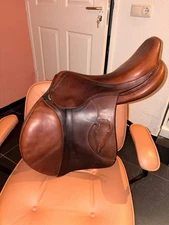 Antarès comfort jumping saddle France quality 18 inch