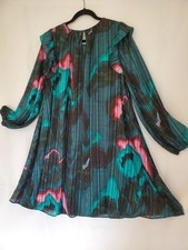 🎉NINE WEST🎉 Vestido de Fiesta Arte Colorido Verde, Negro y Rosa Línea A/Acampanado Talla Lg