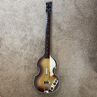 Wii RockBand Hofner Bass Beatles Wireless Guitar Model NWGTS3 No Dongle UNTESTED