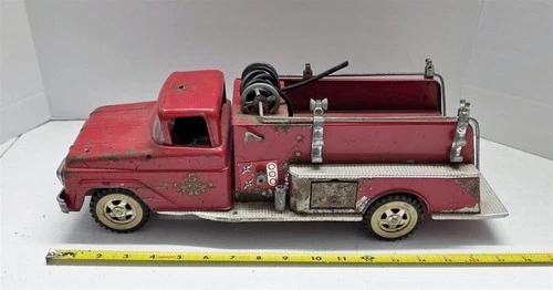T-100 VINTAGE 60'S TONKA PRESSED STEEL #5 PUMPER TRUCK