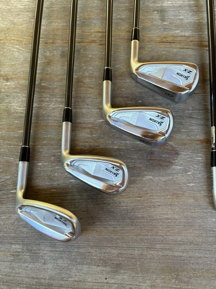 Srixon ZX4 MK II Forged Irons, 5-PW,AW, RH, Mamiya Recoil Graphite F3 65 Regular - Image 4 of 4