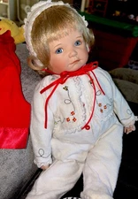 Ashton Drake Dolls Bee My Bedtime Friend Winnie The Pooh 