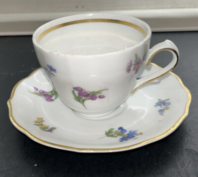 Two Tirshenreuth One Teacup Two Saucers Scalloped Edge Bavaria Made Germany