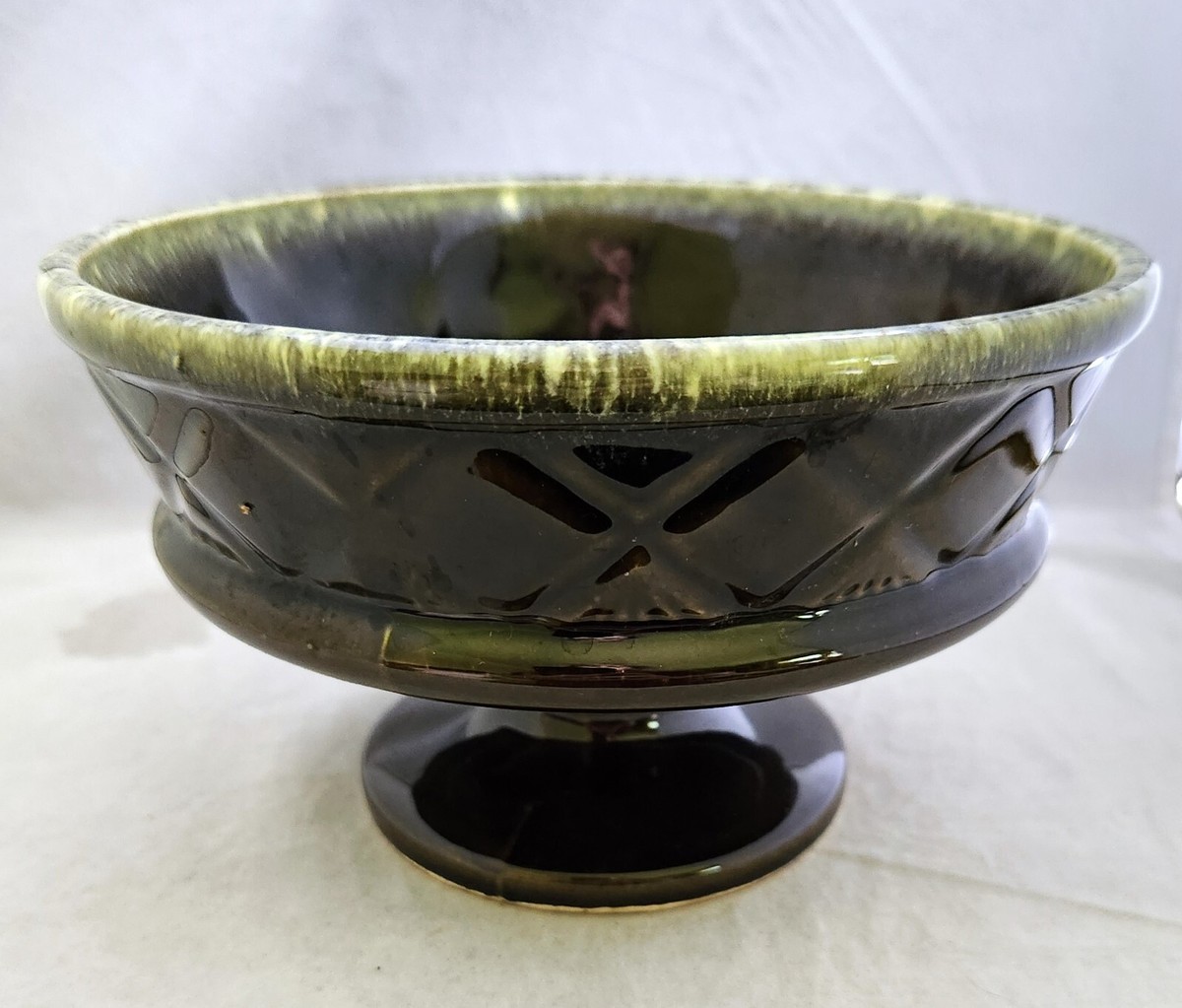 Hull USA F25 IMPERIAL RIPE OLIVE Ceramic Diamonds Green Drip 7