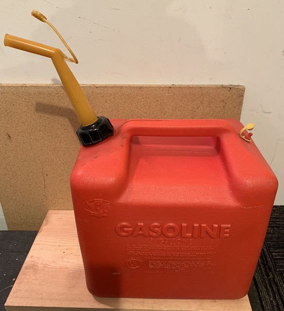 Chilton 5 Gallon Vented P500 Gas Can Gasoline for sale online eBay