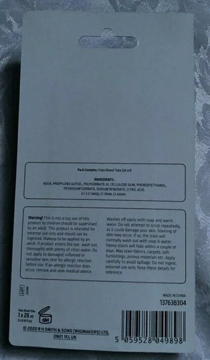 ILUSIONES SANGRE FALSA Foto 3 de 3
