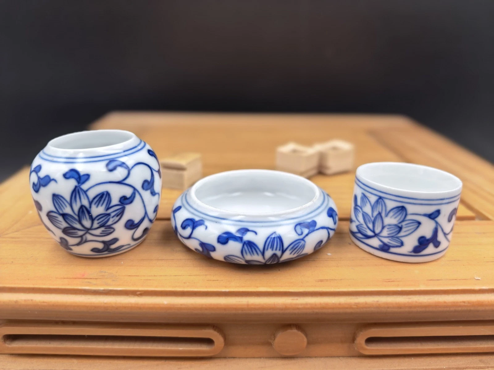 1set 3pcs Asian Bamboo Bird Cage porcelain food cups 70609