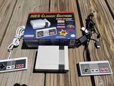2016 Nintendo NES Classic Edition Console Authentic CIB