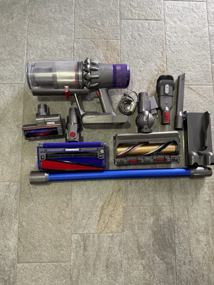 Dyson V11 Absolute Pro, foto 2 di 3