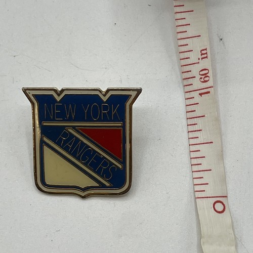 New York Rangers Hockey Lapel Pin NY NHL - Picture 2 of 3