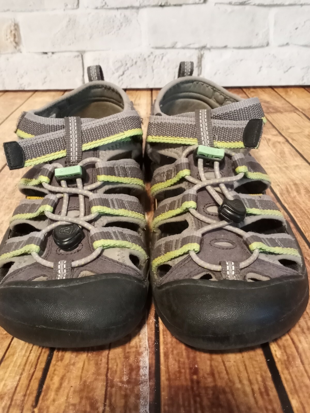 Sandali sportivi Keen Newport H2 grigio verde escursionismo acquatico (1014266) US bambino taglia 4