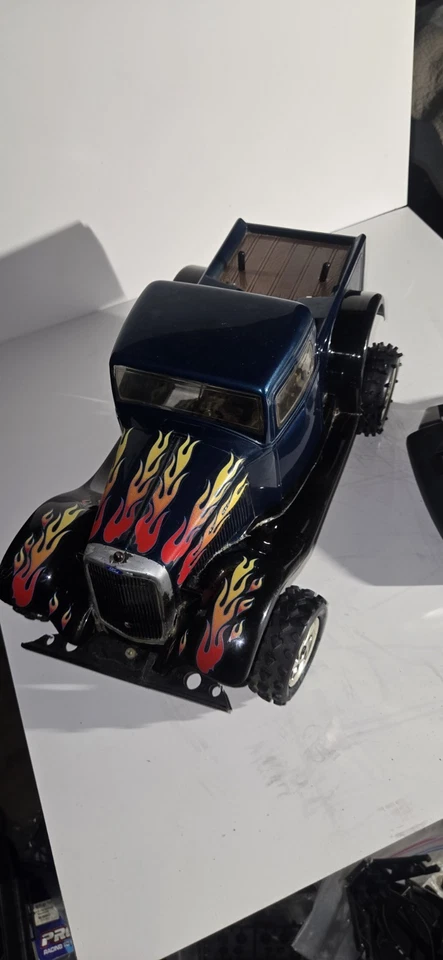 Coche de radiocontrol Kyosho Optima de colección con motor mejorado y control remoto Futuba Foto 4 de 4