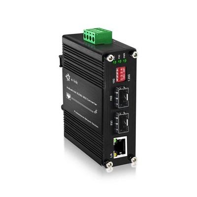 Industrial 1G/10G OEO 3R Repeater Media Converter 120km 2 x Open SFP+ IP40