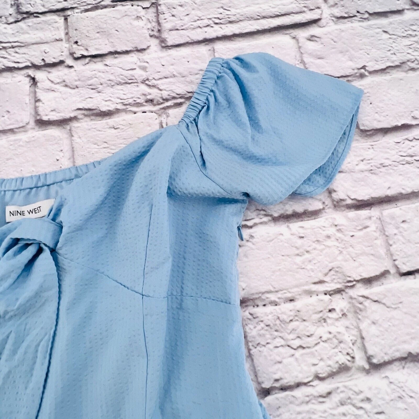 VETEMENTS Abito Nine West taglia 6 blu lago spalle scoperte cravatta davanti ginocchio Minka