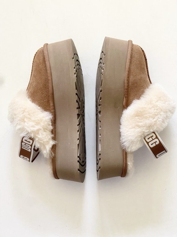 UGG SUEDE CHESTNUT FUNKETTE PLATFORM SLIDE SLIPPER SANDALS, WOMEN US 8/ EUR 39