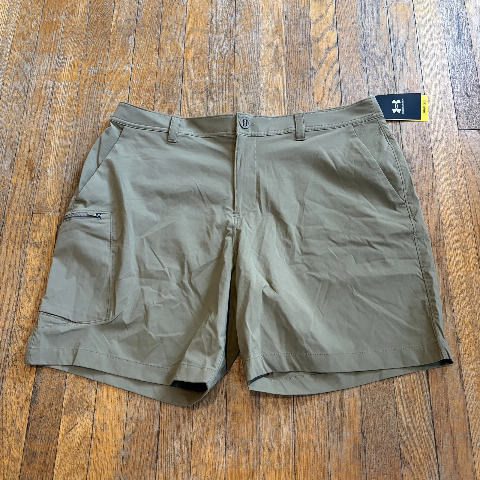 Under Armour Fish Hunter Cargo Shorts Men’s Size 40 Tan Khaki 8in Loose NWT