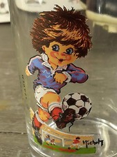 Ancien verre à moutarde Joueur de foot vintage