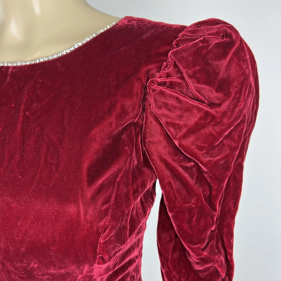 1980s Velvet Dress Vintage Size 8 Red Cocktail Prom Glam Puff Sleeve Whimsigoth - Image 3 of 4