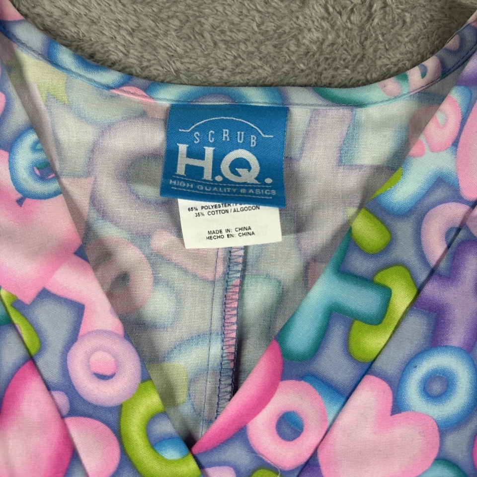 H.Q. Scrub Xoxo Hearts Women’s Scrub Top Multicolor Size XL New - Image 2 of 4