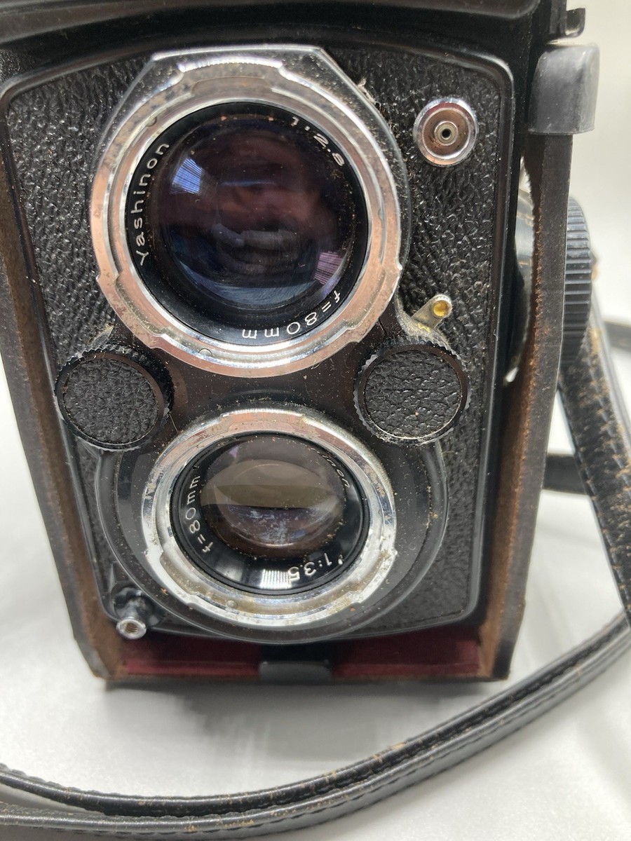 Yashica MAT-124G TLR 6x6 Zwillingsobjektive mit viel Zubehör | Kaufen
