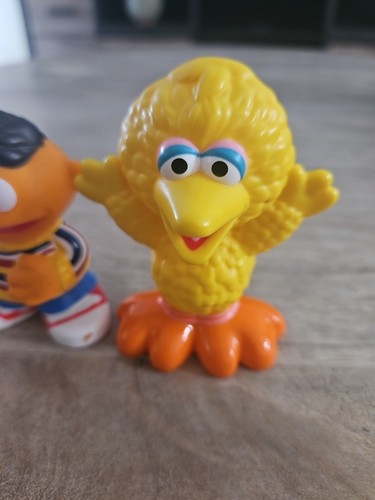 Figurine Sesame Workshop 2018 Big Bird ed Ernie Hasbro - Foto 3 di 4