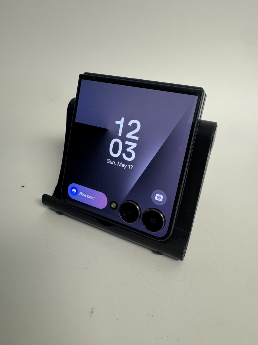 Samsung Galaxy Z Flip 7 512gb Black SM-F766U Spectrum CHECK IMEI