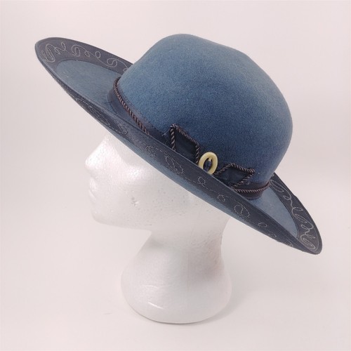 2 Ladies Hats Vintage Arregui Extra Blue Pink Unon Made 58 5-1/2 - Picture 7 of 12