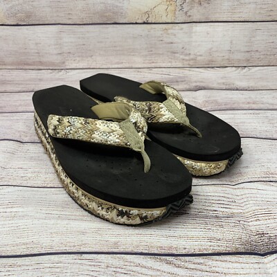VOLATILE Engie Women's Wedge Sandals - Strappy Thong Sandal With Metal Buckle, Vegan Leather, EVA Insole