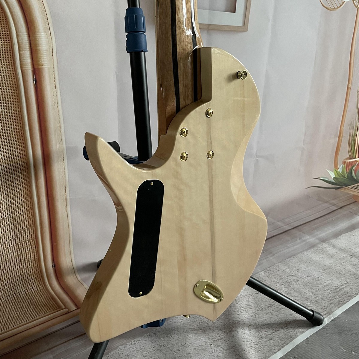 Custom 8 Strings Tilt Fret Blue Larada Master Series Tosin