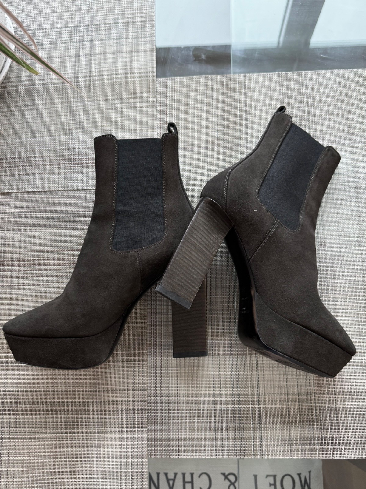 Stivaletti donna Saint Laurent Vika 95 Chelsea in camoscio marrone taglia 39 vendita al dettaglio $1K