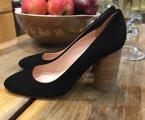 stacked heel pumps