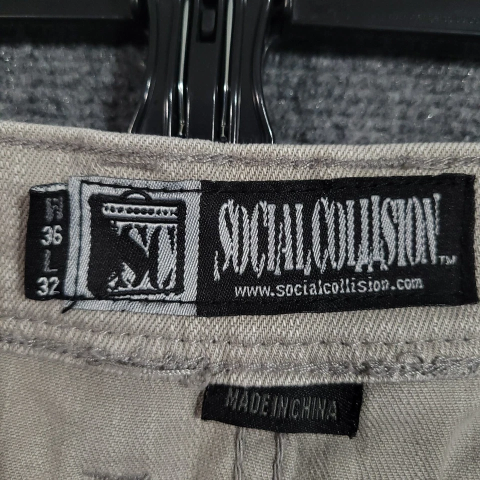 Pantalones de mezclilla de pierna recta gris Social Collision Rude By Lip Service talla 36x32 Foto 4 de 4