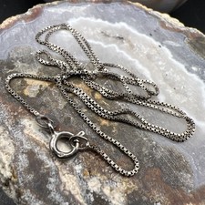 925 Sterling Silver Necklace  Italy  Patina  1mm Box Chain VTG  19   1.9g