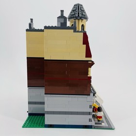 LEGO Modular 10182 Cafe Corner Retired 2058 Pieces 2007