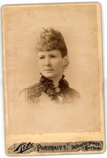 Cabinet Card Circa 1890s Ritz Gorgeous Lady In Dress Boston MA