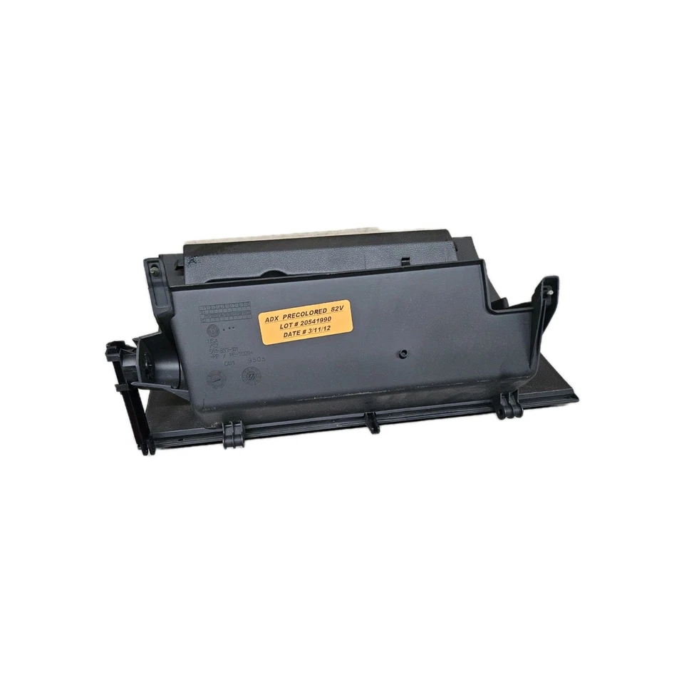 Tapa de guantera Volkswagen Passat VW 2012-2019 con compartimento de puerta con pestillo negro Foto 3 de 4