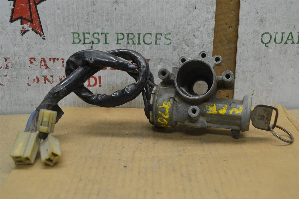 2000 Isuzu NPR Ignition Lock Cylinder Switch With 336673 Key 146-9E4 Bx 5 - Image 3 of 4