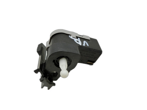 Stellmotor für Scheinwerfer LWR Rechts Audi A4 8W B9 15-19 1J0941295E