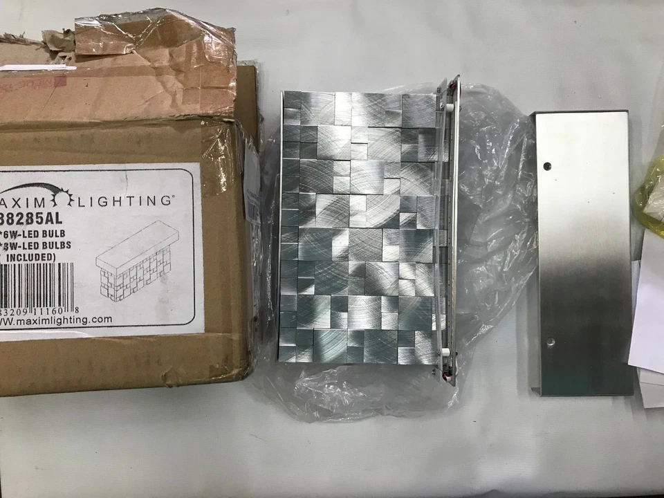 Maxim 88285AL Aplique de Pared LED Mosaico, Acabado Aluminio Cepillado, Vidrio, PCB LED Bu Foto 3 de 4