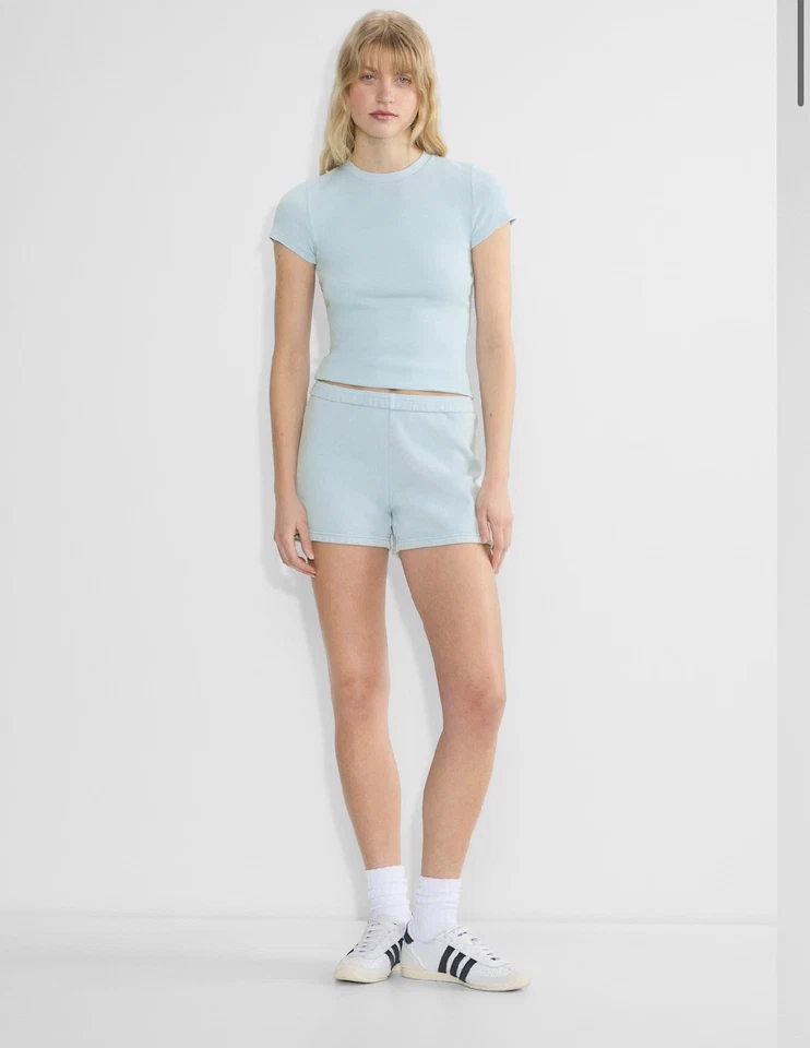 Camiseta Aritzia TNA Homestretch Rib Crew M Azul Claro DEFECTUOSA Foto 2 de 4