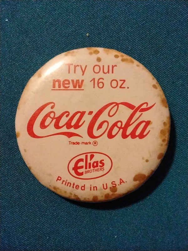 Coca Cola Vintage  Pinback Button Badge Fun To Collect Or Gift