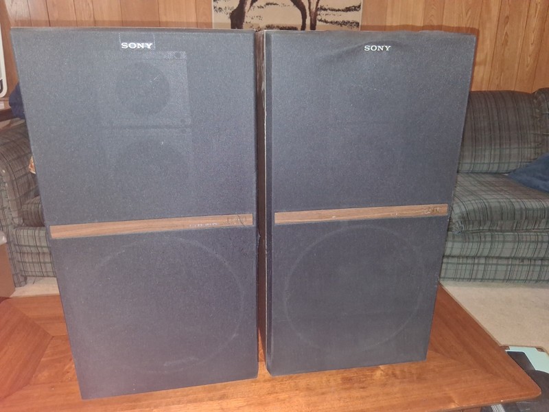Sony  SS-U560 3-Way Speaker System Pair of Speakers Tested & Working