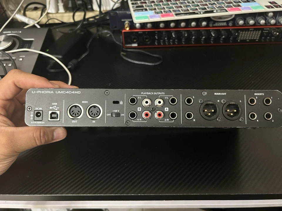 Behringer Uphoria UMC404HD Audio Interface Rack Ears 2-Pack - Image 3 of 4