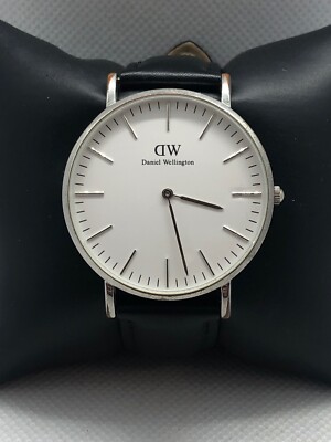 Daniel Wellington 01110113382 Unisex Leather Analog White Dial Quartz Watch ZZ21