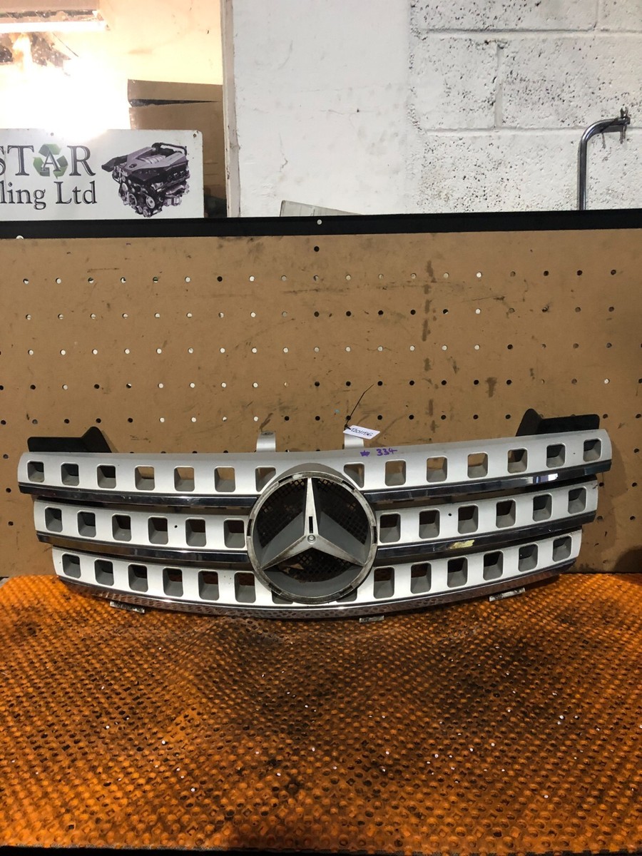 MERCEDES ML GRILLE W164 GRILL ML350 BONNET GRILL *MISSING STAR 