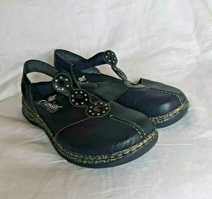 rieker closed toe sandals